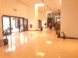 Peaceful Service Suite At Times Square