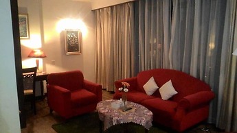 Peaceful Service Suite At Times Square