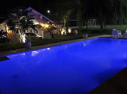 Hermosa Casa de Adobe