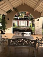 Hermosa Casa de Adobe