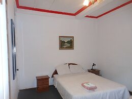 Ara Macao Inn