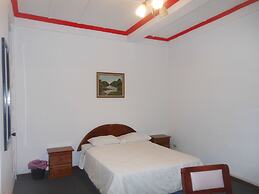 Ara Macao Inn