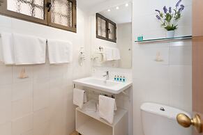 Maria Cristina Beach