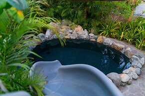 Miraflores 2 BR by Casago