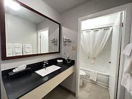 Travelodge by Wyndham Cochrane