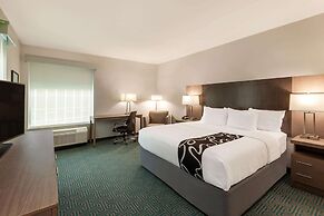 La Quinta Inn & Suites by Wyndham Lafayette Oil Center