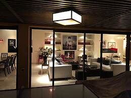 Belle Villa Front Golf