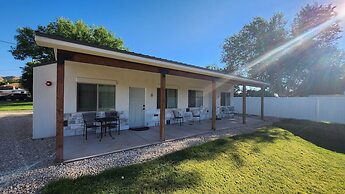 Hurricane Hideaway Lodging