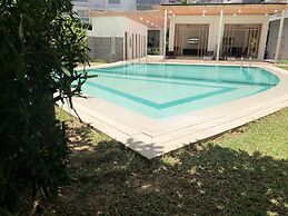 Romantic Urban Getaway by Primitive Stay