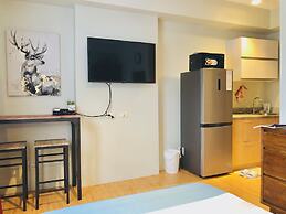 Romantic Urban Getaway by Primitive Stay