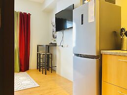 Romantic Urban Getaway by Primitive Stay