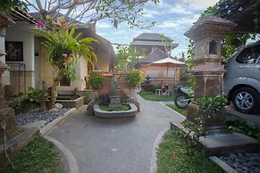 Bali Asli Lodge by EPS