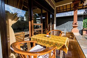 Bali Asli Lodge by EPS