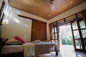 Bali Asli Lodge by EPS