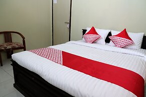OYO 752 Abz Guest House Syariah