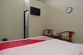 OYO 752 Abz Guest House Syariah