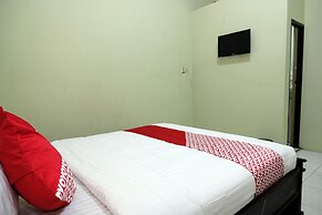 OYO 752 Abz Guest House Syariah