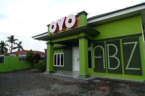 OYO 752 Abz Guest House Syariah