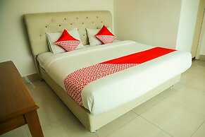 OYO 733 Mina Homestay