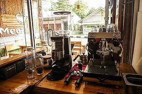 OYO 733 Mina Homestay