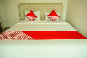 OYO 733 Mina Homestay