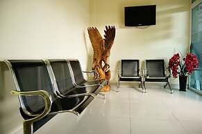 OYO 733 Mina Homestay