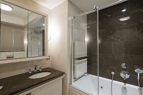 Ist flats Serviced Apartments - EMAAR SQ