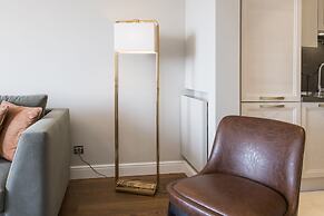 Ist flats Serviced Apartments - EMAAR SQ