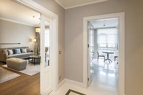 Ist flats Serviced Apartments - EMAAR SQ