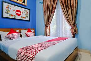 OYO 778 Guest House Amalia Malang