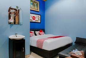 OYO 778 Guest House Amalia Malang
