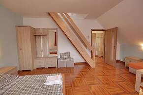 Guest House Pod Hajkem