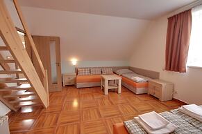 Guest House Pod Hajkem