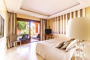 Frontline beach 3 bedroom apartment