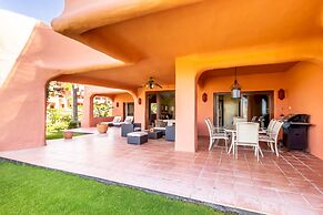 Frontline beach 3 bedroom apartment