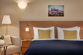 Mostecká 12 Residence