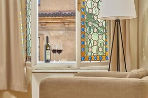 Mostecká 12 Residence