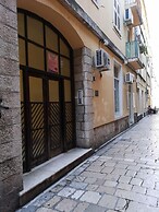 Luxury Rooms With Balcony