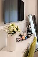 Luxury Rooms With Balcony