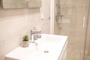 Luxury Rooms With Balcony