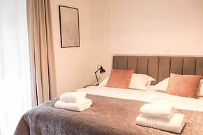 Luxury Rooms With Balcony