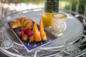 Luxury Rooms With Balcony