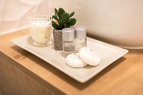 Luxury Rooms With Balcony