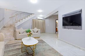 Crismon Hotel