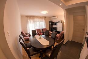 Apartment Gomilica