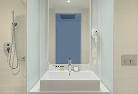 Golden Tulip Design Tbilisi