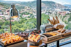 Golden Tulip Design Tbilisi