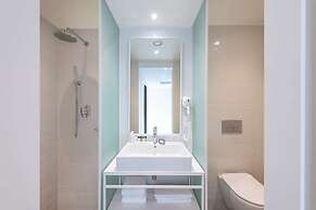 Golden Tulip Design Tbilisi