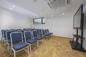 Golden Tulip Design Tbilisi