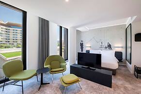 Golden Tulip Design Tbilisi